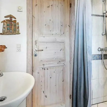 Feriehus Rustic Holiday In Bl Vand With Sauna Blåvand